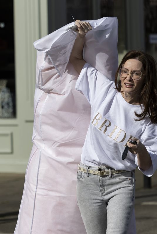 CHANELLE HAYES Departing the Bridal Boutique in Wakefield 04/21/2024