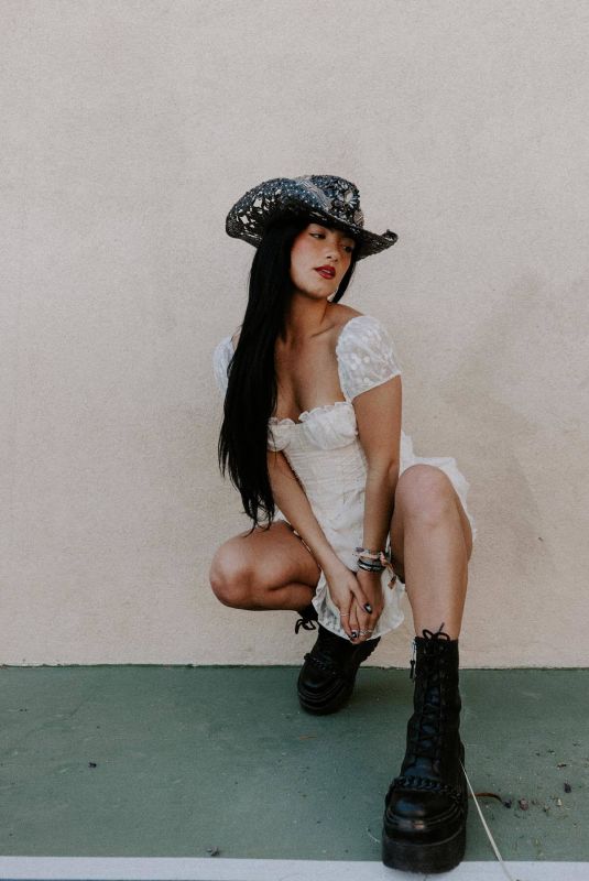 CHARLI D