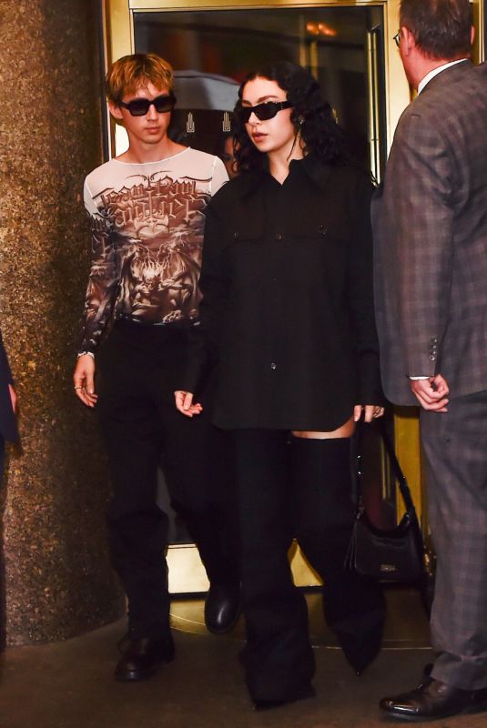 CHARLI XCX Leaves Late Night with Seth Meyers 04/29/2024