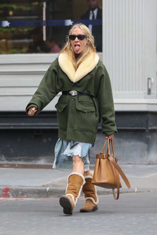 CHLOE SEVIGNY Out and About in New York 04/05/2024