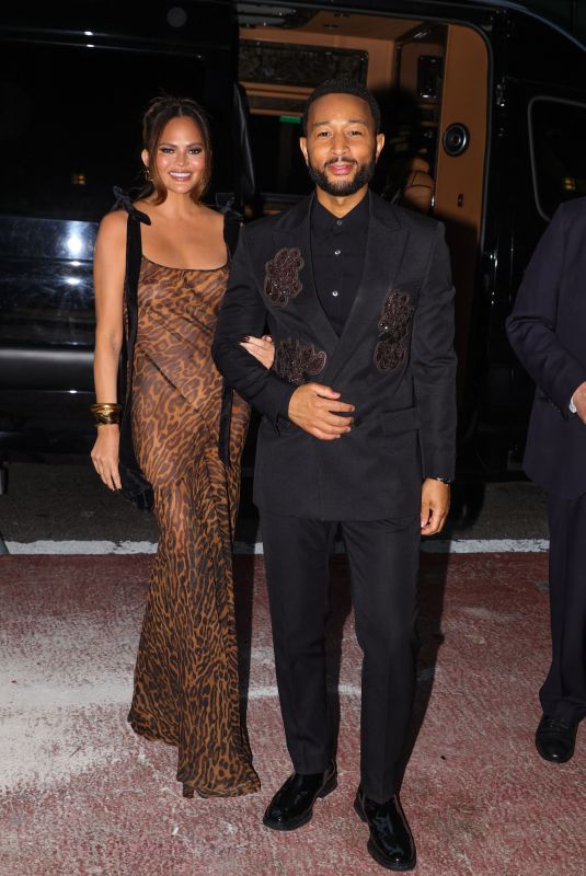 CHRISSY TEIGEN Arrives at City Harvest 2024 Gala in New York 04/10/2024