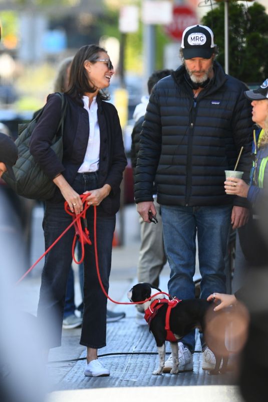 CHRISTY TURLINGTON Visits Ed Burns on the Set of Miller By Marriage in New York 04/23/2024