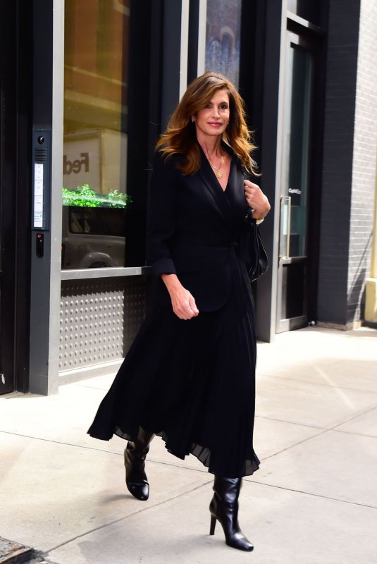 CINDY CRAWFORD Out in New York 04/08/2024
