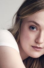 DAKOTA FANNING for Netflix Queue, April 2024