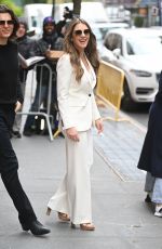 ELIZABETH HURLEY Leaves The View in New York 04/04/2024