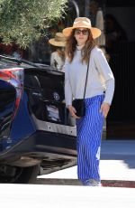 ELIZABETH OLSEN Visiting a Florist in Los Angeles 04/16/2024