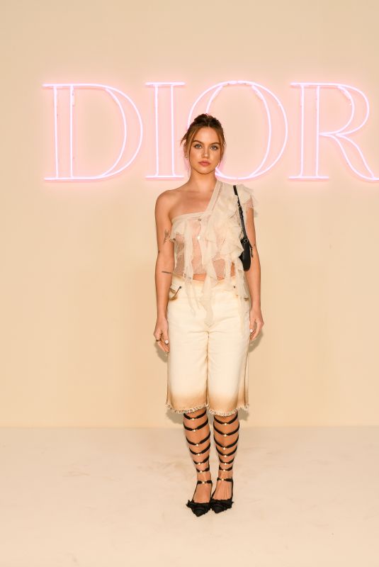 EMMA BROOKS at Dior Fashion Show at Brooklyn Museum in New York 04/15/2024