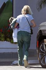 ERIN BARTLETT at Fazio Cleaners in Brentwood 04/10/2024