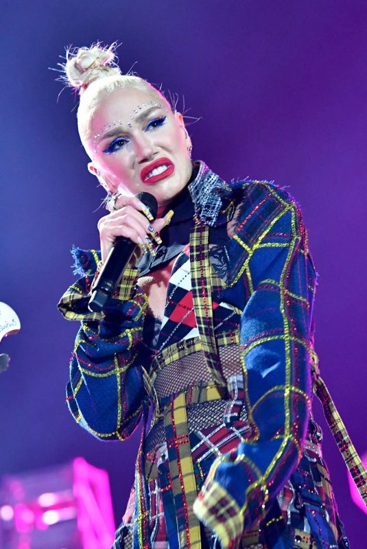 GWEN STEFANI Performs at Coachella Valley Music and Arts Festival in Indio 04/13/2024