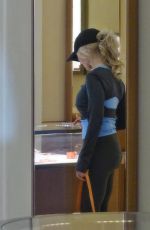 HELENA SEGER Out Shopping at Hermes in Milan 04/02/2024