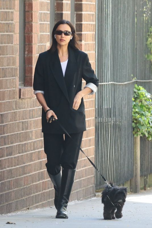 IRINA SHAYK Walks Her Dog Out in West Village 04/23/2024
