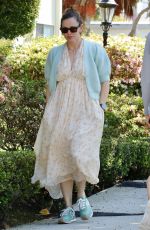 JENNIFER GARNER Out and About in Santa Monica 04/23/2024