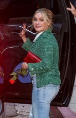 JENNIFER JASON LEIGH Signs for Fans Out in Los Angeles 04/24/2024