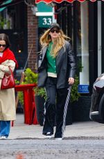 JENNIFER LAWRENCE Out and About in New York 04/10/2024