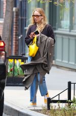 JENNIFER LAWRENCE Out and About in New York 04/11/2024