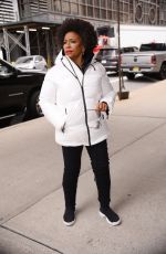 JENNIFER LEWIS Arrives at Drew Barrymore Show in New York 04/04/2024
