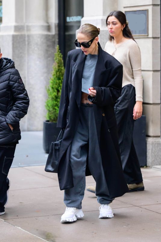 JENNIFER LOPEZ Leaves Her Hotel in New York 04/12/2024