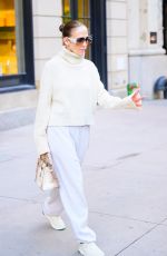 JENNIFER LOPEZ Leaves Her Hotel in New York 04/23/2024