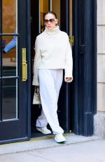 JENNIFER LOPEZ Leaves Her Hotel in New York 04/23/2024