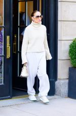 JENNIFER LOPEZ Leaves Her Hotel in New York 04/23/2024