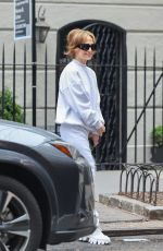 JENNIFER LOPEZ Out for House-hunts in New York 04/01/2024