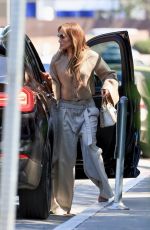 JENNIFER LOPEZ Out for Lunch at San Vicente Bungalows in West Hollywood 04/28/2024