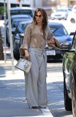 JENNIFER LOPEZ Out for Lunch at San Vicente Bungalows in West Hollywood 04/28/2024