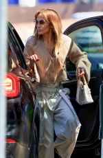 JENNIFER LOPEZ Out for Lunch at San Vicente Bungalows in West Hollywood 04/28/2024