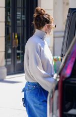 JENNIFER LOPEZ Steps out Ready for Work in New York 04/25/2024