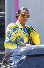 JENNIFER WILLIAMS on the Set of an Unknown Project in Los Angeles 04/03/2024