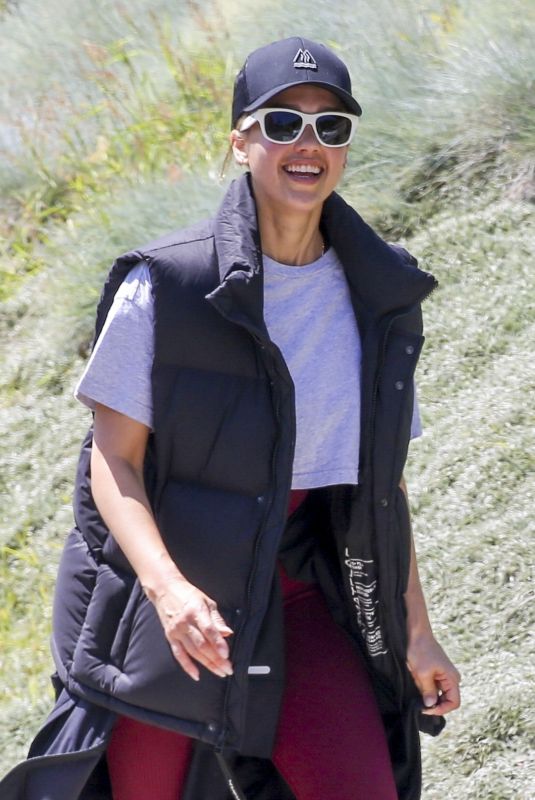 JESSICA ALBA Out Hiking with Friends in Beverly Hills 04/21/2024