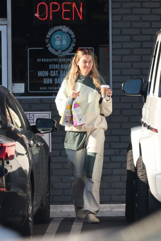 JESSICA HART Out for Coffee in Los Angeles 04/16/2024