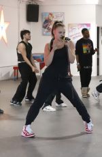 JOJO SIWA Practices for a Concert Alongside Her Dancers in Los Angeles 04/07/2024