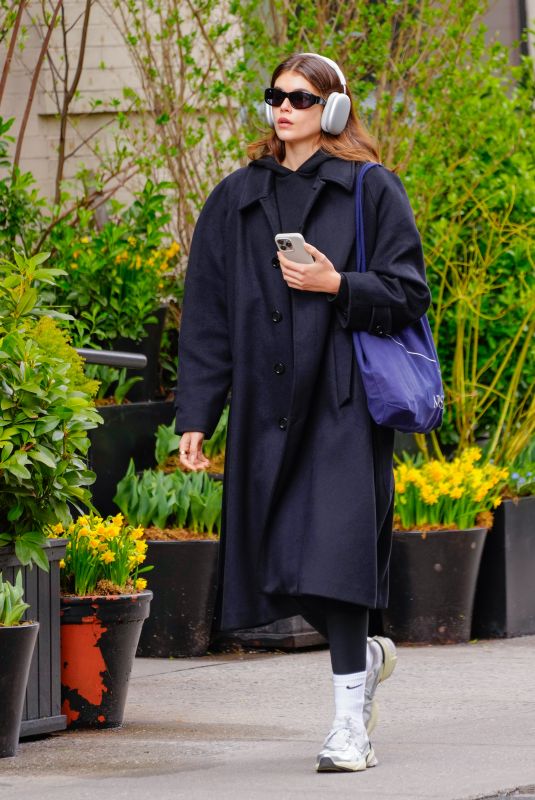 KAIA GERBER Out After a Morning Workout in Manhattan 04/08/2024