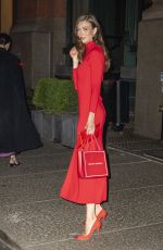KARLIE KLOSS Arrives at Her Home in New York 04/18/2024