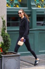 KARLIE KLOSS Leaves a Gym in New York 04/18/2024