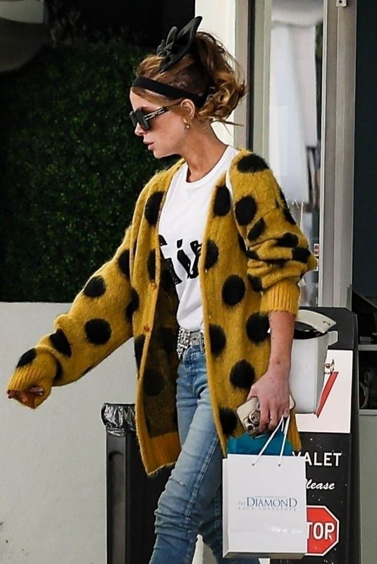 KATE BECKINSALE Leaves a Skin Care Clinic in Beverly Hills 04/16/2024