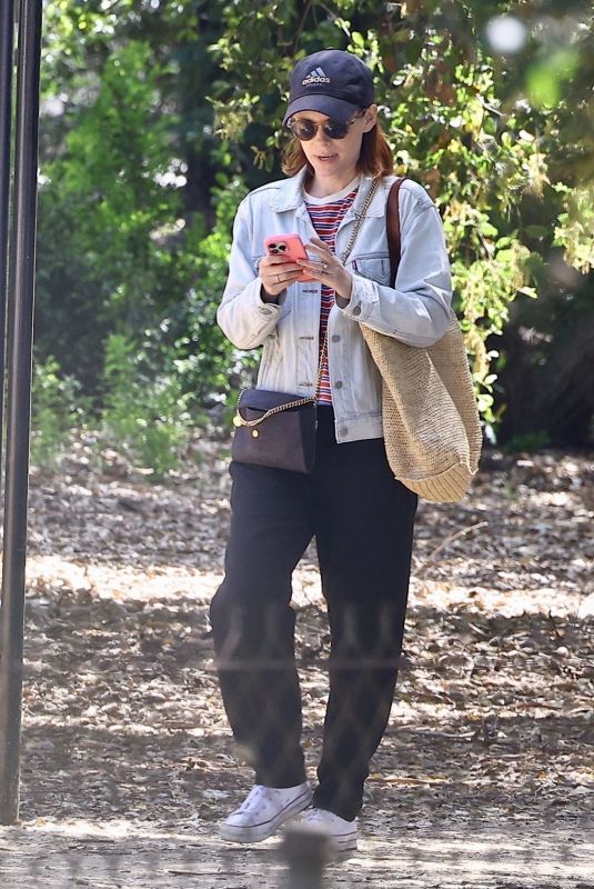 KATE MARA at Descanso Gardens for Trees Talk Exhibition 04/07/2024