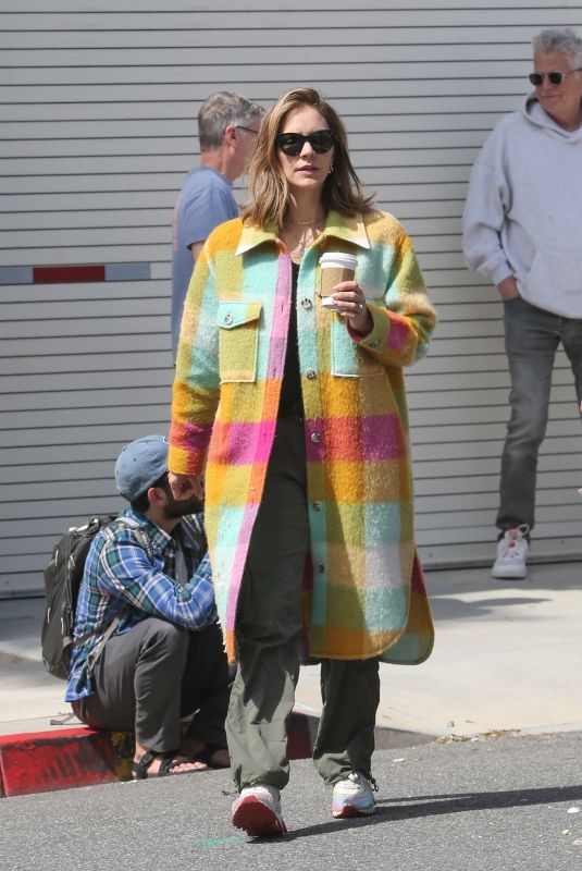 KATHARINE MCPHEE Out and About at Beverly Hills Farmers Market 04/07/2024