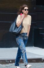 KATIE HOLMES Out and About in New York 04/10/2024