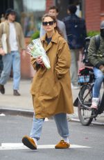 KATIE HOLMES Out with a Bouquet of Flowers in New York 04/19/2024
