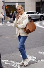 KELLY RUTHERFORD Out and About in New York 04/14/2024