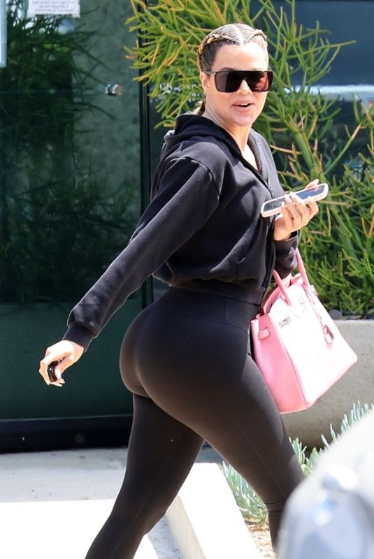 KHLOE KARDASHIAN Leaves a Business Meeting in Calabasas 04/19/2024