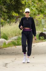 KIMBERLY STEWART Out for Morning Hike in Los Angeles 04/25/2024