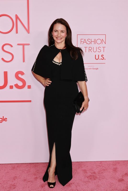 KRISTIN DAVIS at Fashion Trust U.S. Awards 2024 in Beverly Hills 04/09/2024