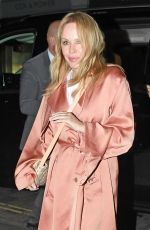 KYLIE MINOGUE Arrives at Chiltern Firehouse in London 04/10/2024