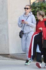 LALA KENT Arrives aan Interview in Culver City 04/04/2024