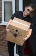 LAUREN GOODGER Moving House in Essex 04/04/2024