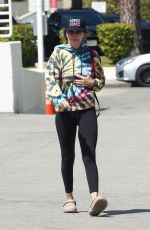 LISA RINNA Out Shopping at PetCo in Studio City 04/07/2024