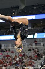 LIVVY DUNNE at NCAA Division I Women